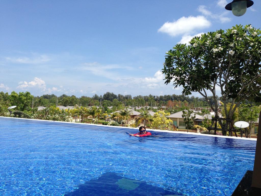 วันหยุดที่บ้าน Casa Seaside Rayong Unit 23 *